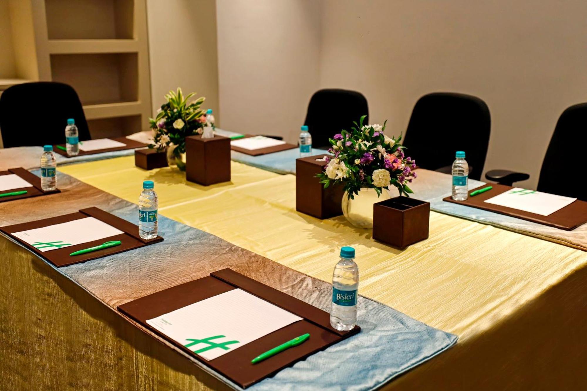 Holiday Inn Chennai Omr It Expressway By Ihg Exterior photo