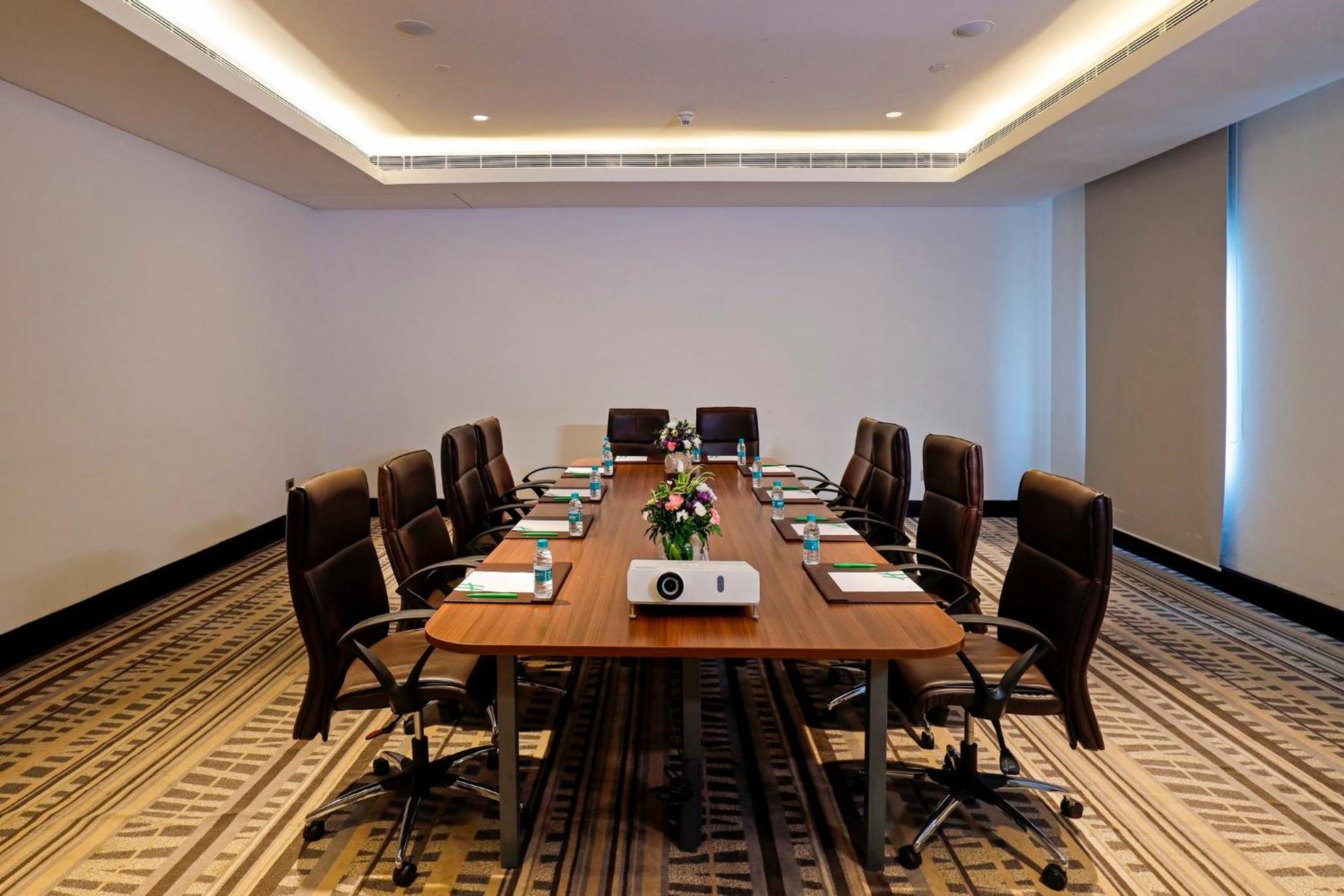 Holiday Inn Chennai Omr It Expressway By Ihg Exterior photo