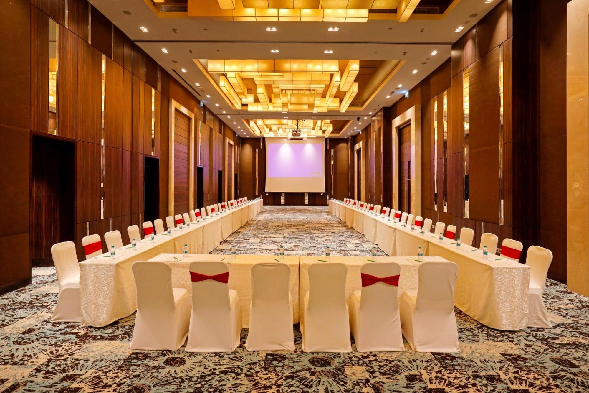 Holiday Inn Chennai Omr It Expressway By Ihg Exterior photo