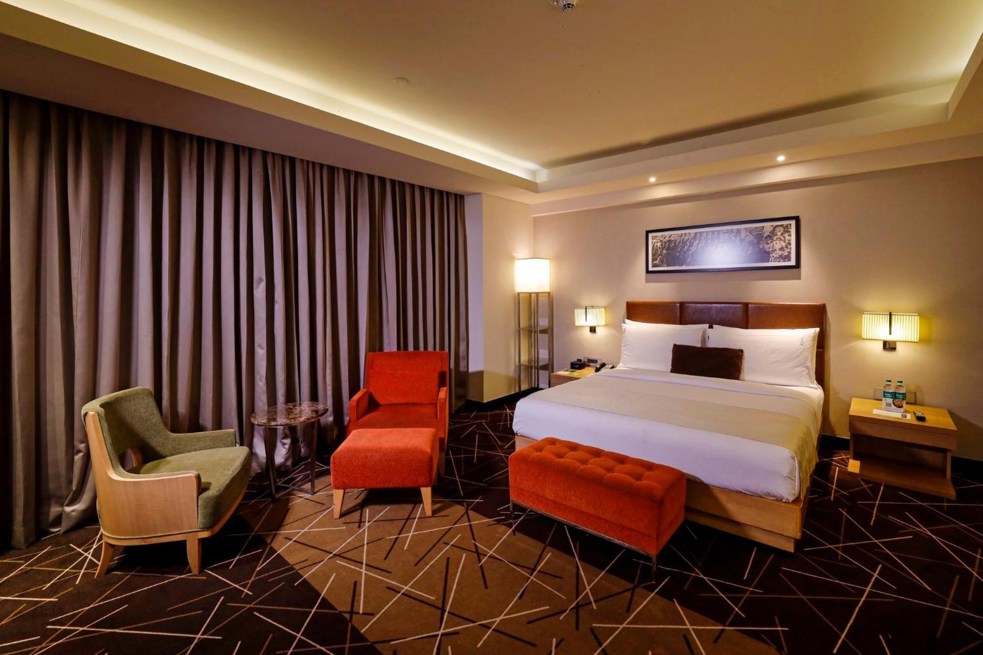 Holiday Inn Chennai Omr It Expressway By Ihg Exterior photo