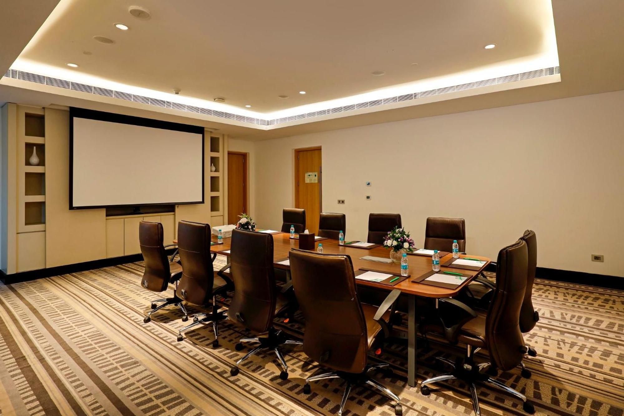 Holiday Inn Chennai Omr It Expressway By Ihg Exterior photo