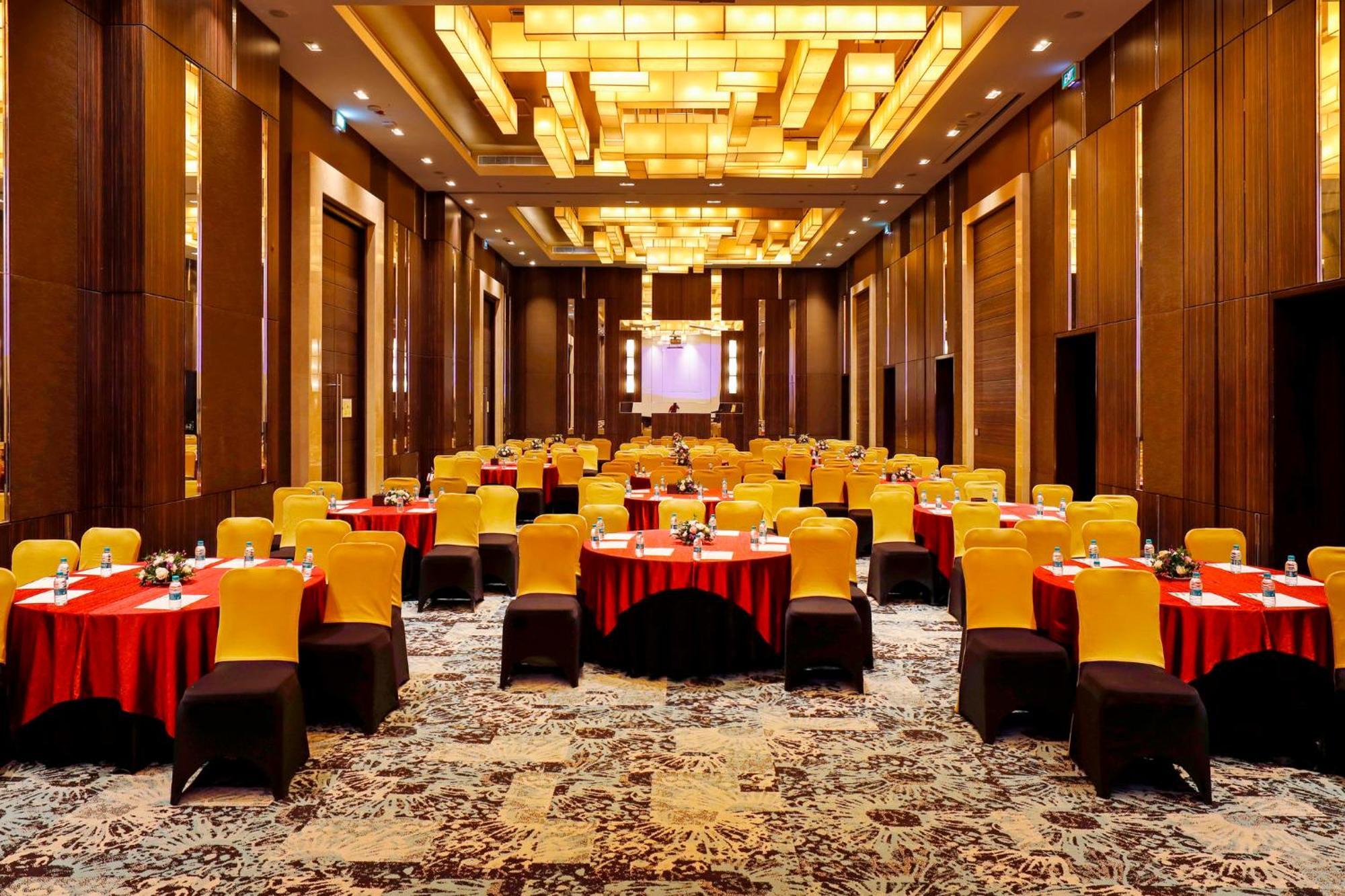 Holiday Inn Chennai Omr It Expressway By Ihg Exterior photo