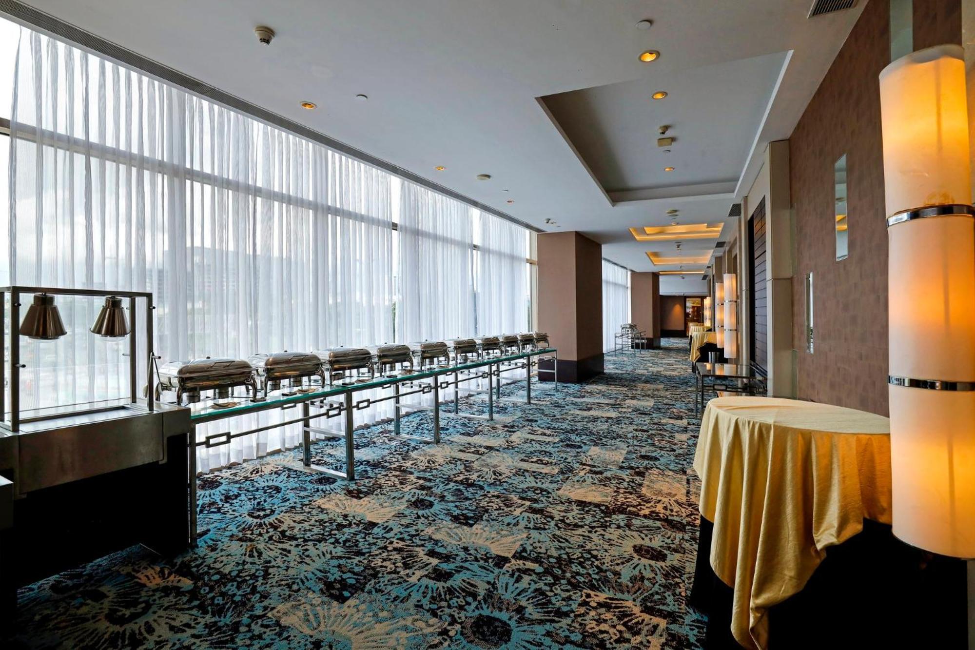 Holiday Inn Chennai Omr It Expressway By Ihg Exterior photo