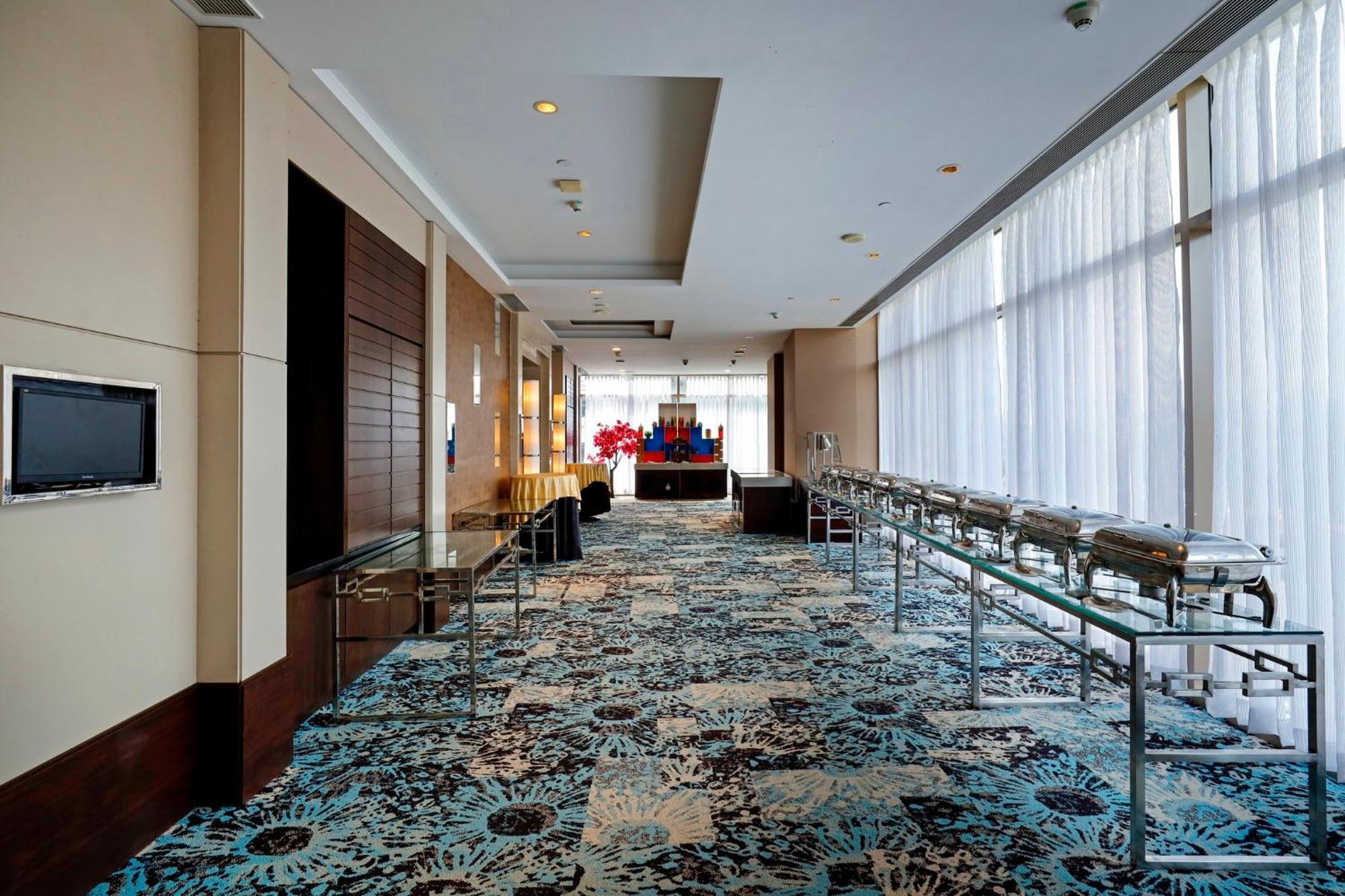 Holiday Inn Chennai Omr It Expressway By Ihg Exterior photo