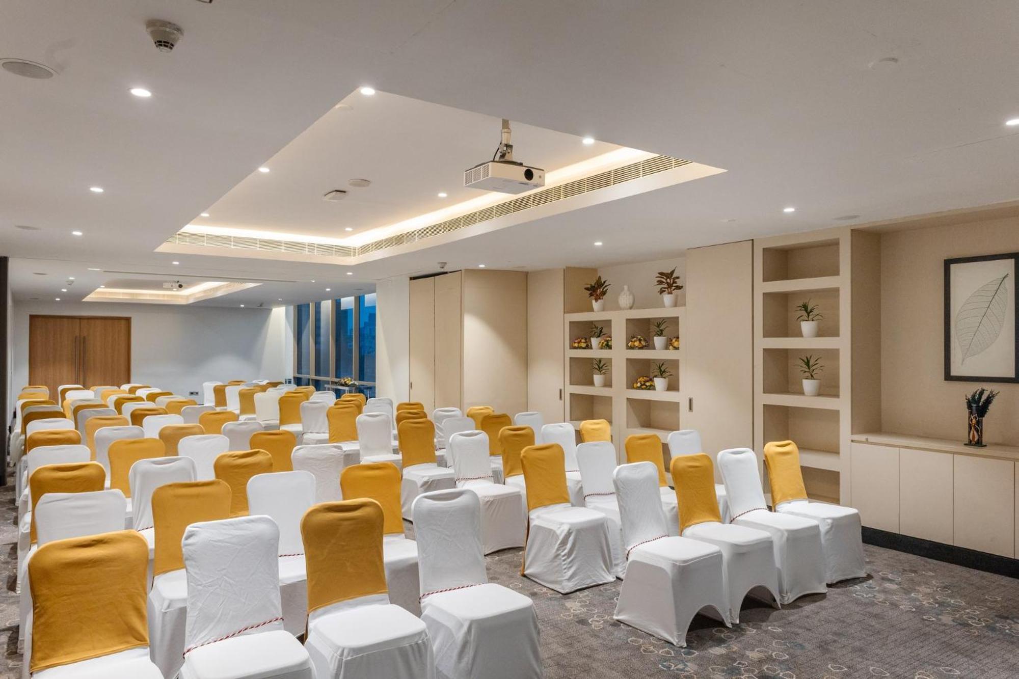 Holiday Inn Chennai Omr It Expressway By Ihg Exterior photo